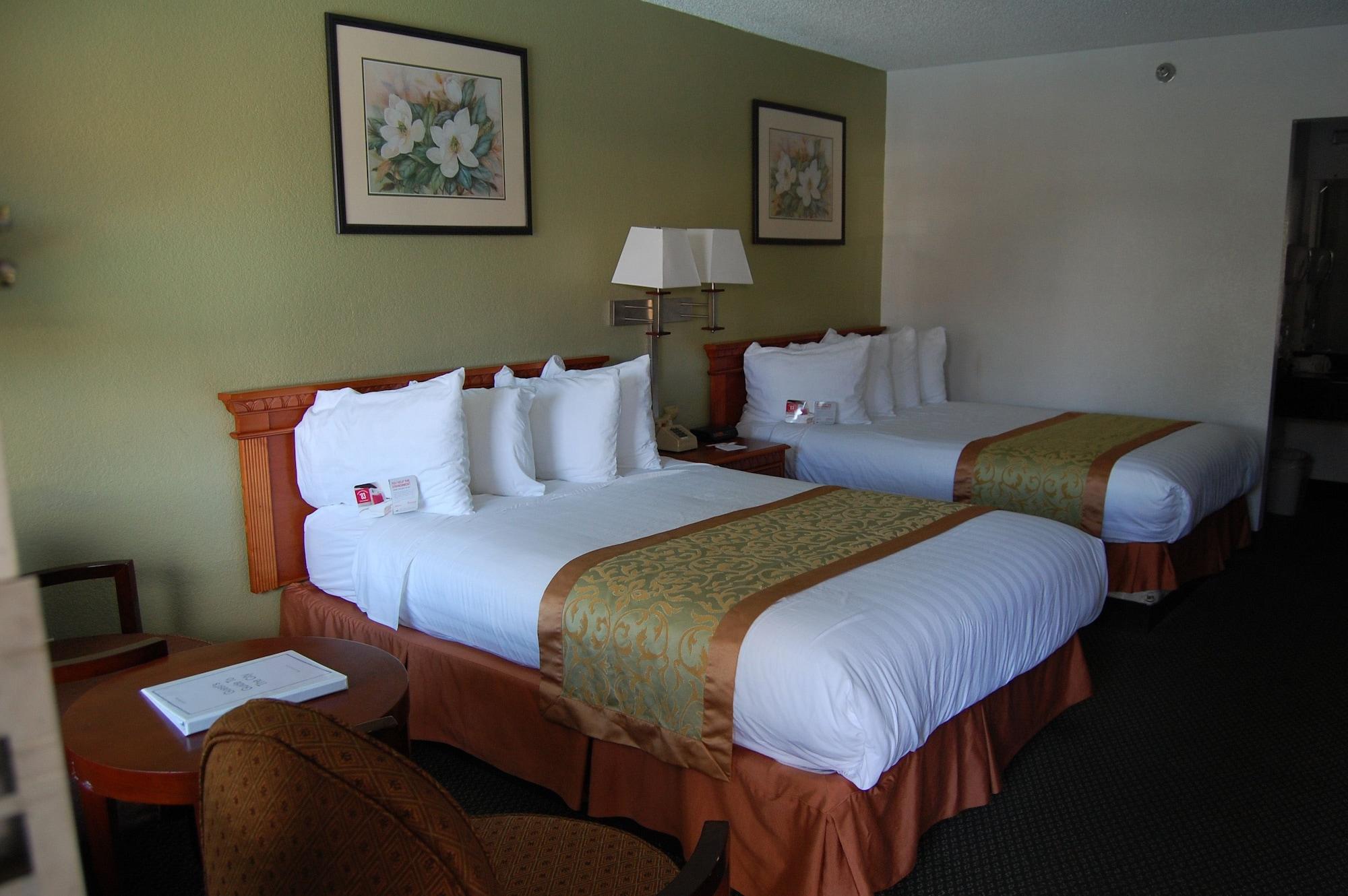 Ramada By Wyndham Temple Terrace/tampa North Hotel 3*