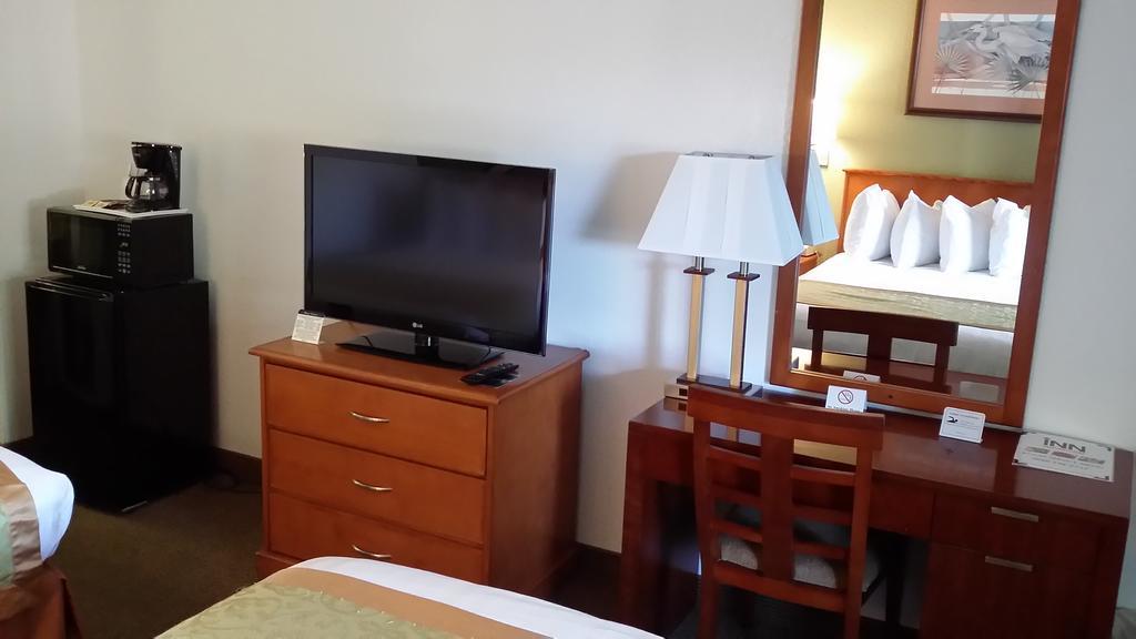 Hotel Ramada By Wyndham Temple Terrace/tampa North 3*