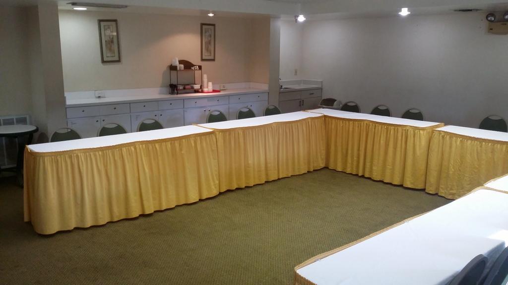 Hotel Ramada By Wyndham Temple Terrace/tampa North Tampa