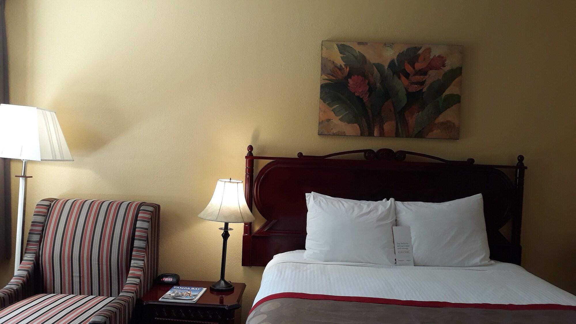 Ramada By Wyndham Temple Terrace/tampa North Tampa