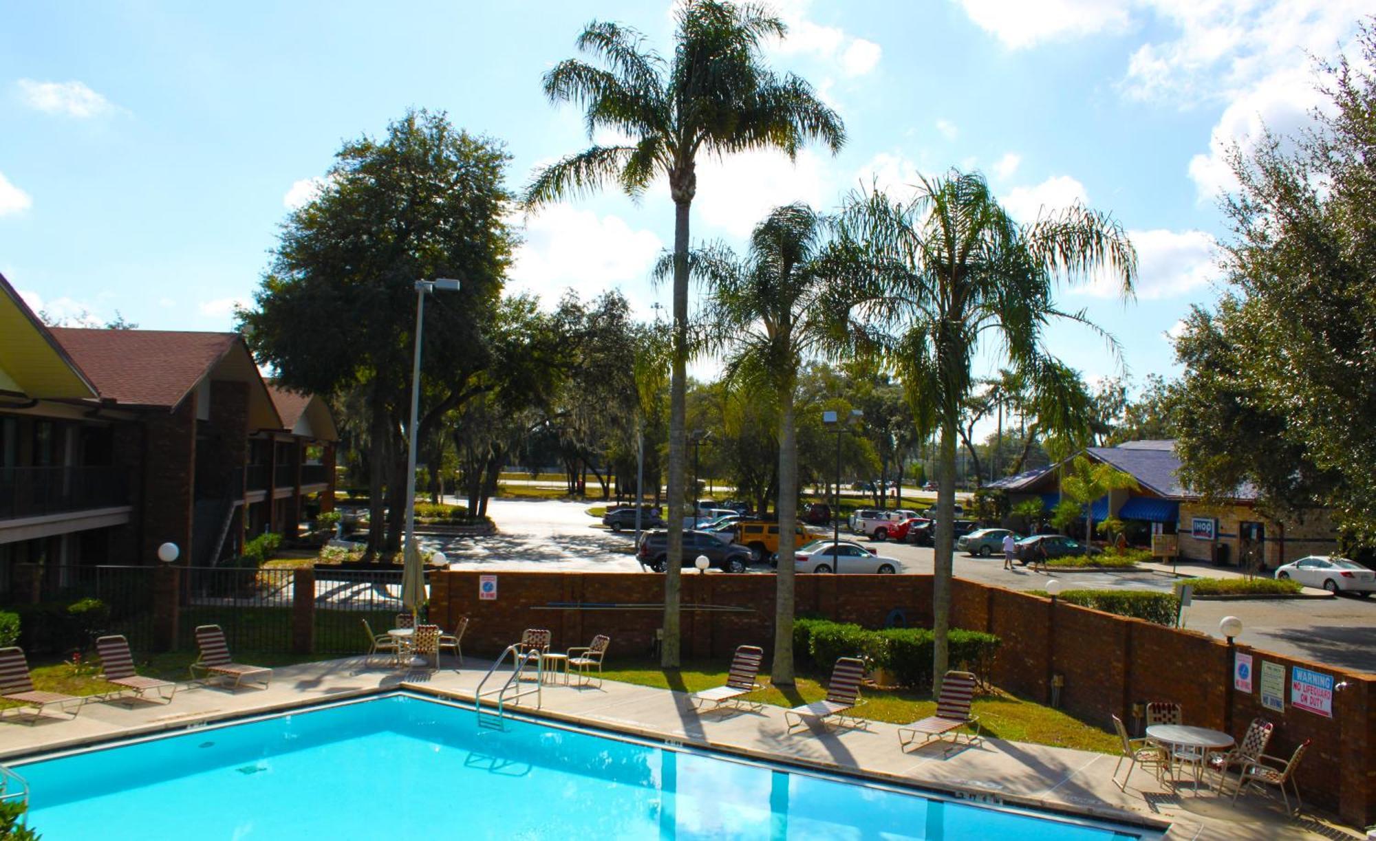 Hotel Ramada By Wyndham Temple Terrace/tampa North Tampa